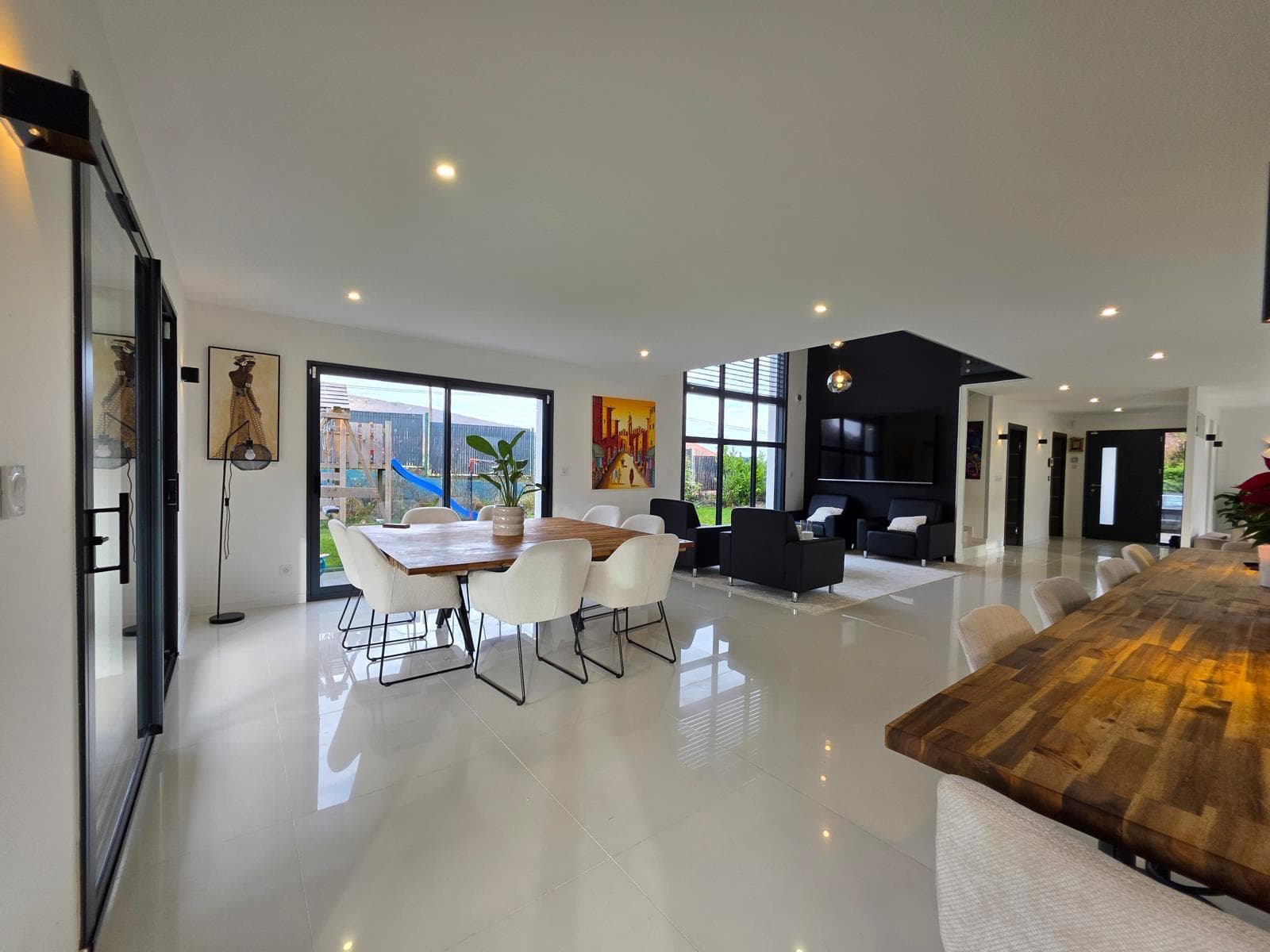 Salle à manger ouverte